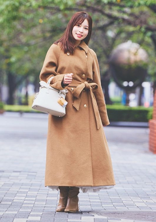 きちんと見えアウターにバッグで抜け感をひとさじ