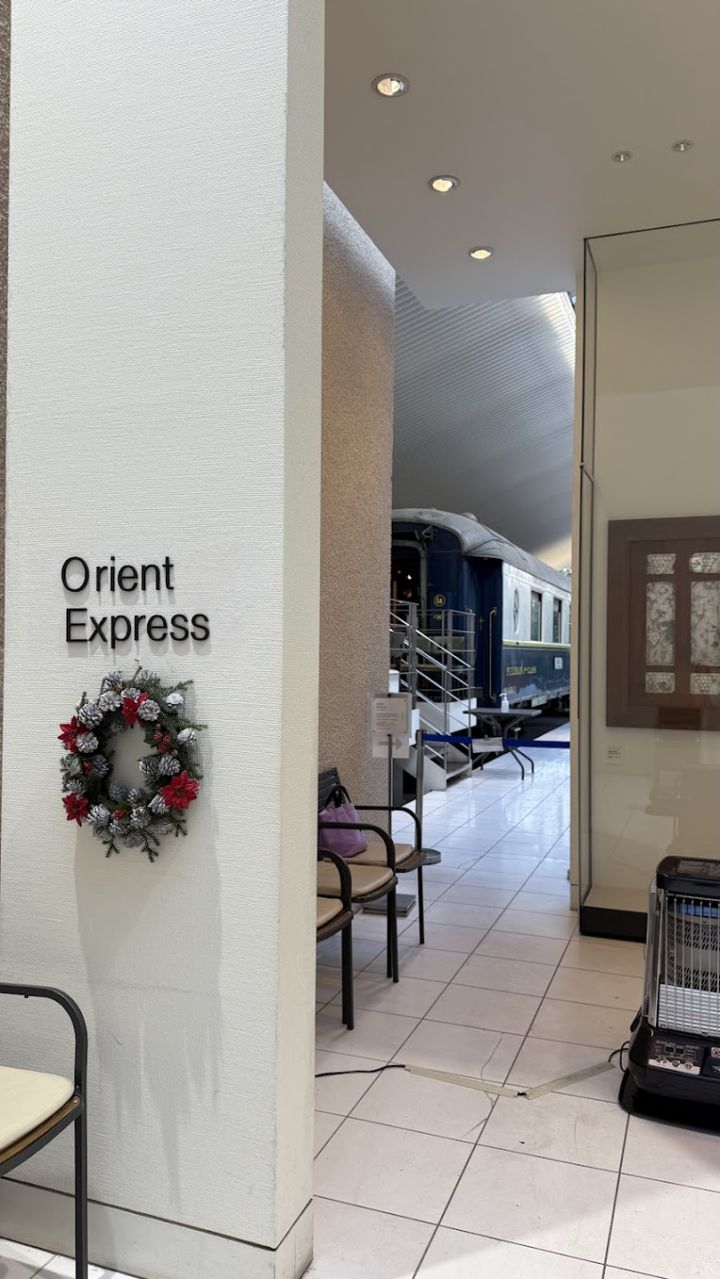 乗車券・ 改札口