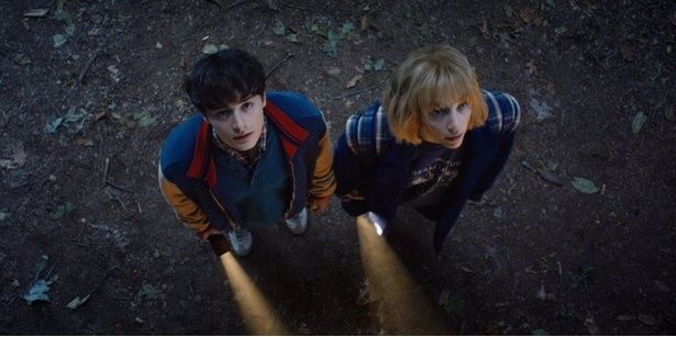 シーズン5では、ある共通点を持つロビンと友情を育んでいく [c]Netflix / Courtesy Everett Collection