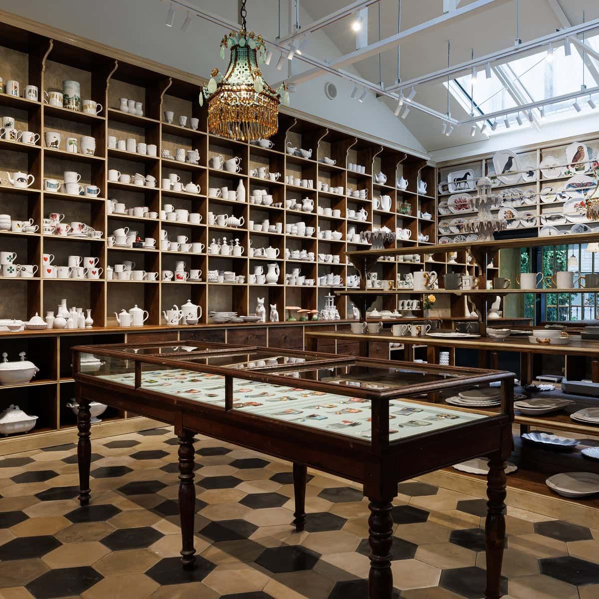 表参道にアスティエ・ド・ヴィラット旗艦店開店