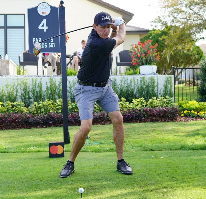 ジャストミートのコツは手首にあり！アイアン上達テクを解説