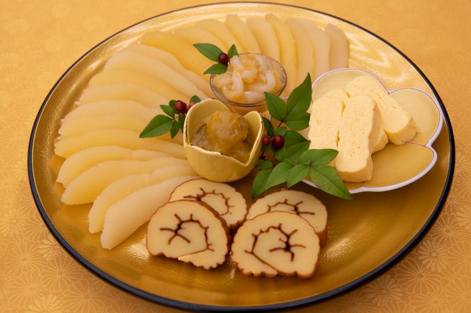 コンビニで豪華「おせち料理」が完成！ 盛り付けのコツをおさえて、おしゃれおせちに♪【編集部スタッフイチオシ！】の画像6