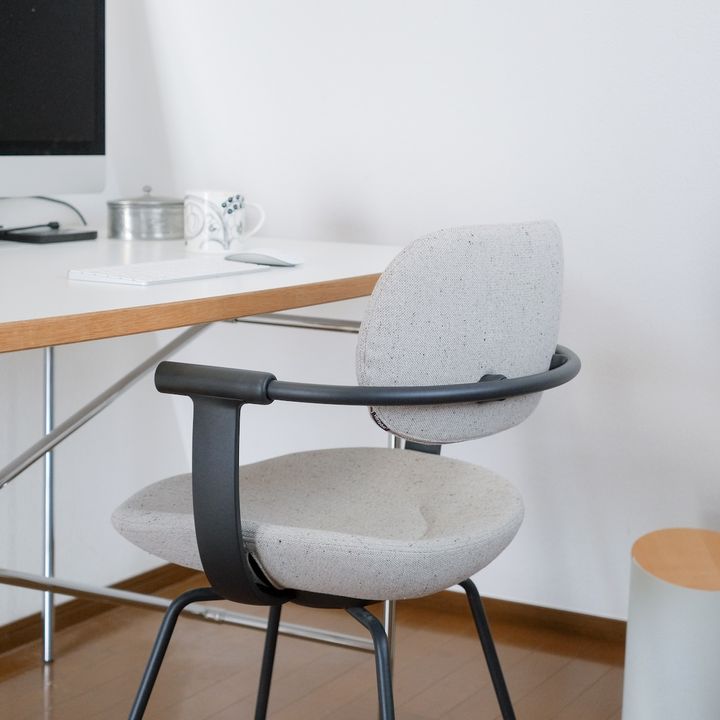 〈イトーキ〉vertebra03