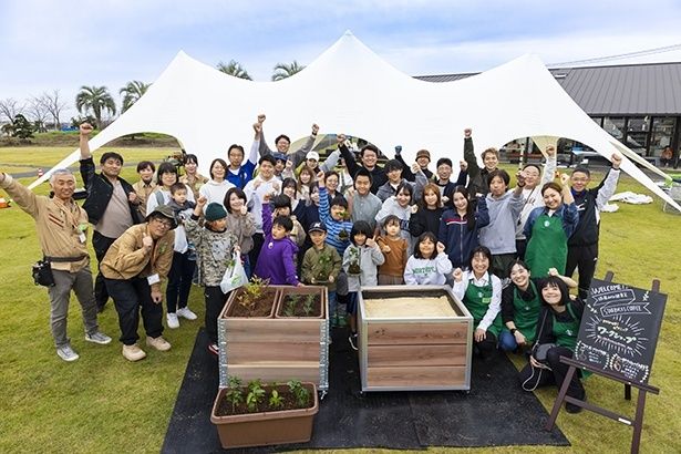 ワークショップ終了後には、みんなで元気に記念撮影