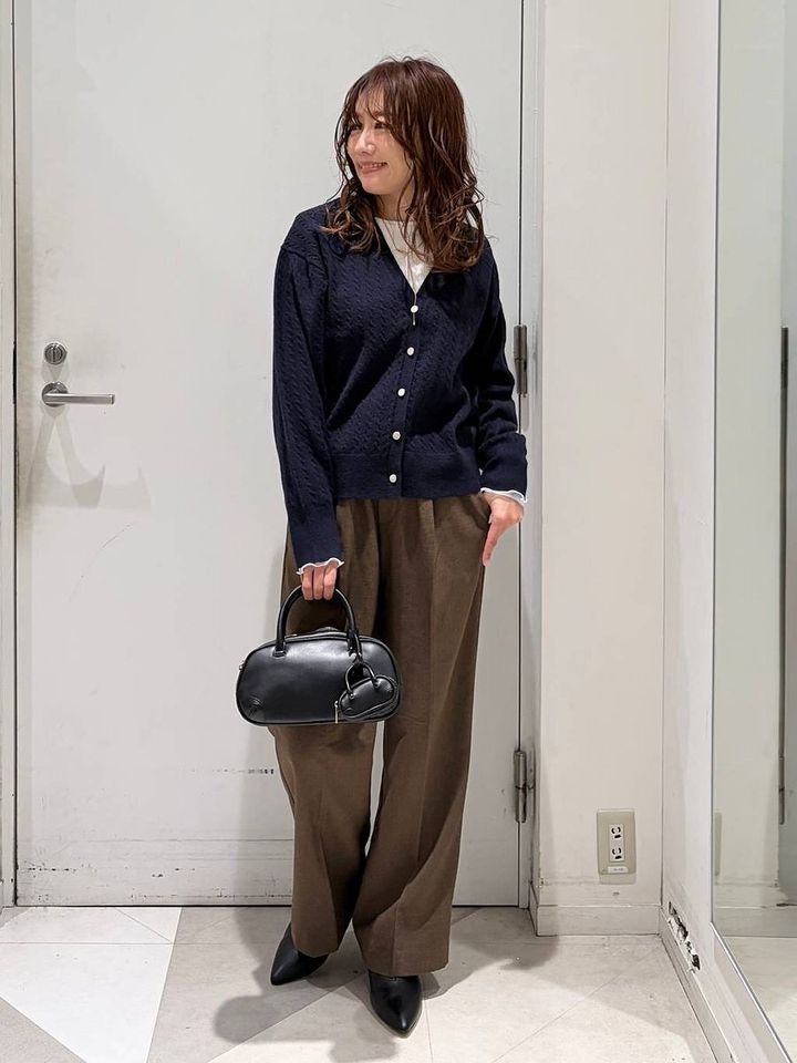 グローバルワークの洗えるケーブルVネックカーディガン