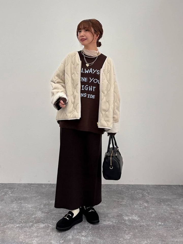 グローバルワークの毛玉になりにくいロゴプルオーバー