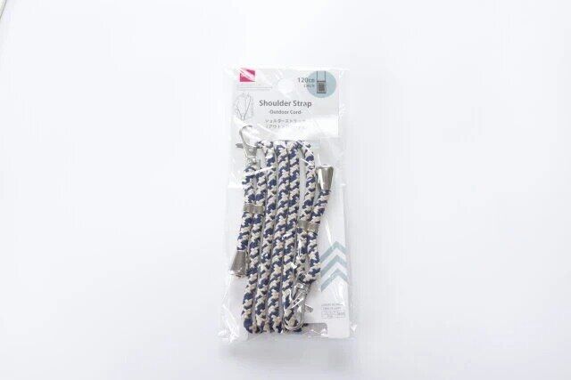 ダイソーのショルダーストラップ（アウトドアコード）のパッケージ