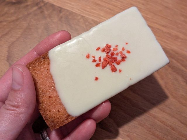 【ファミマ】2026年冬の「いちご×白」限定スイーツ