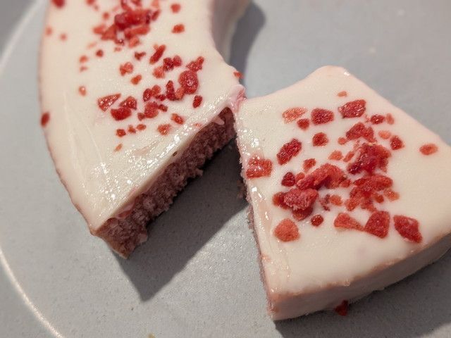 【ファミマ】2026年冬の「いちご×白」限定スイーツ