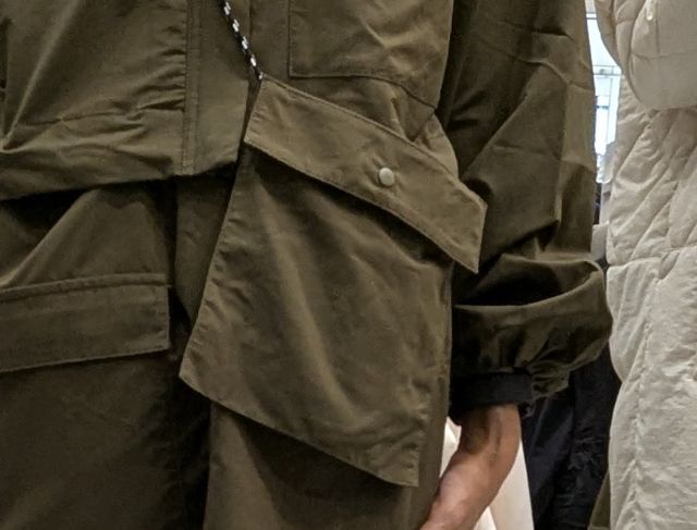 デタッチャブルトレルジャケットのポケット部分