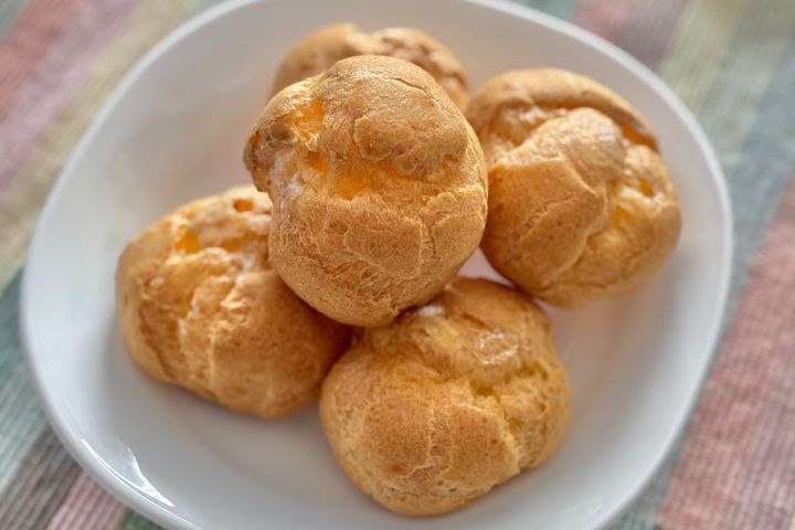 小さくても超リッチ！【ファミマ】定番スイーツが5個入りになって登場中