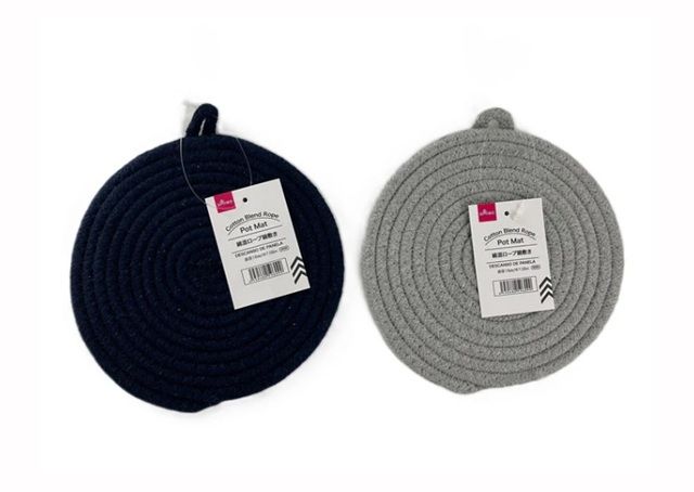 ダイソー 綿混ロープ鍋敷き