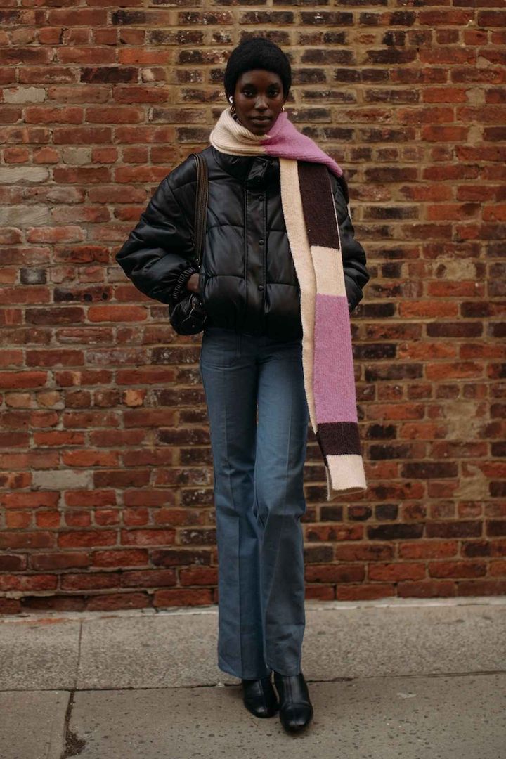 画像: カラーストールを足して無難を解消