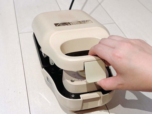 ホットサンドメーカーで餃子