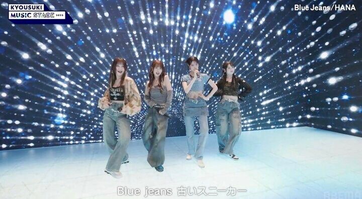 スタイルの良さが際立つ衣装でキレキレダンス披露