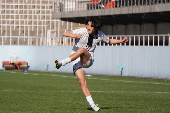 画像: インカレ決勝の筑波大戦に出場した国士舘大の兄・臼井春翔（写真 縄手猟）