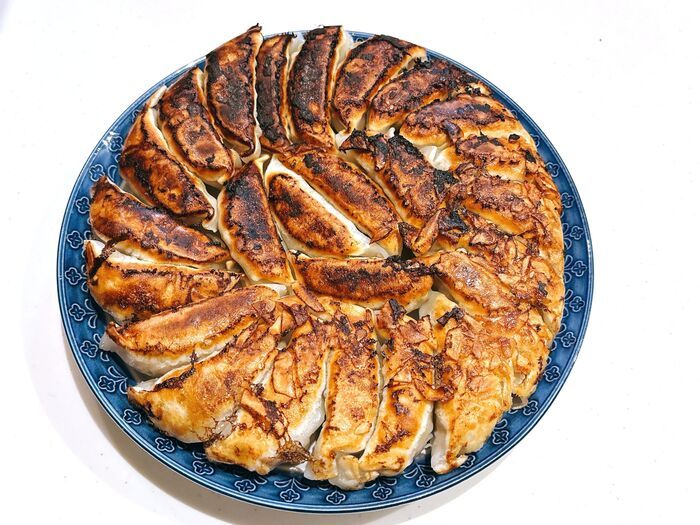 予約殺到の『丸源ラーメン福袋』をゲット♡1,500円で餃子50個がタダ同然！？大人気も納得の「バグり」中身とは。