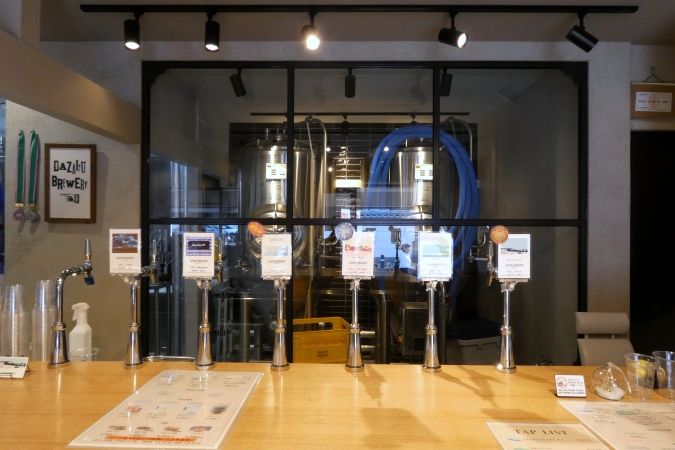 DAZAIFU BREWERY（太宰府ブルワリー） カウンター