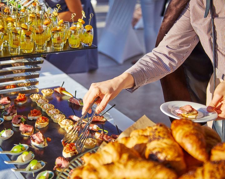 朝食ビュッフェでのNG行為とは？（画像はイメージ）