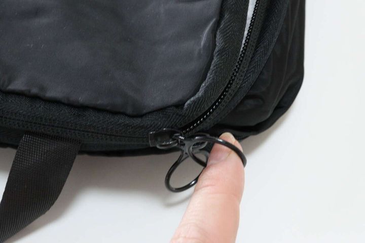 トラベル単層圧縮バッグ（35cm×25cm、BK） ファスナー