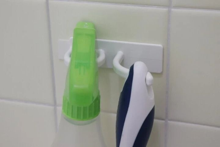 ダイソーのHAGASEL HOOK ROUND ストレッチタブは浴室小物の収納に便利