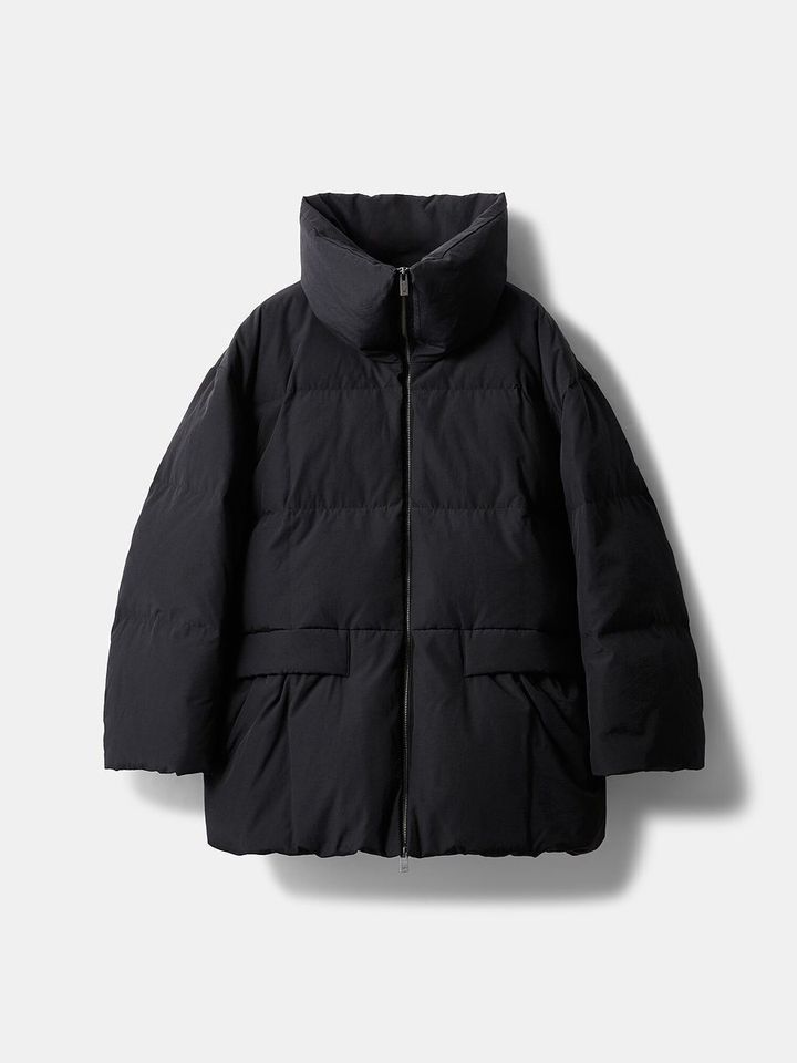 PLSTのオーバーサイズダウンコート