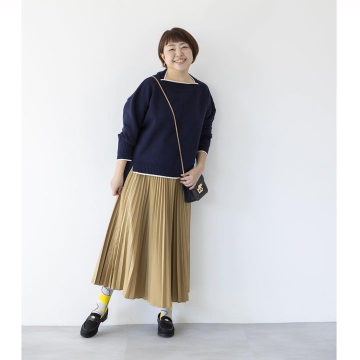 ゆったりニット＋スカートでトラッドに