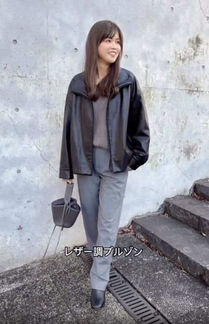 コーティングオーバーサイズブルゾンを着たコーデ