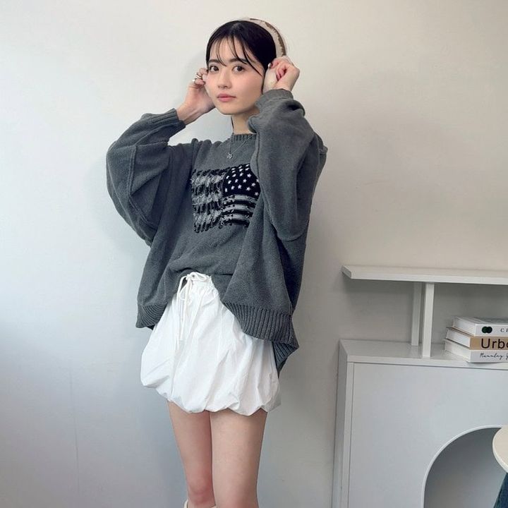【SNAP】ゆるいニットにミニスカート合わせが好バランス♡ 清水理央さん