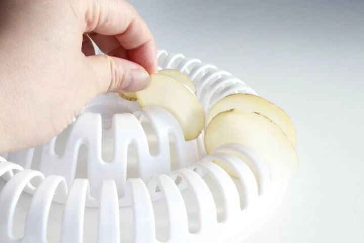 ダイソーの電子レンジチップスメーカー