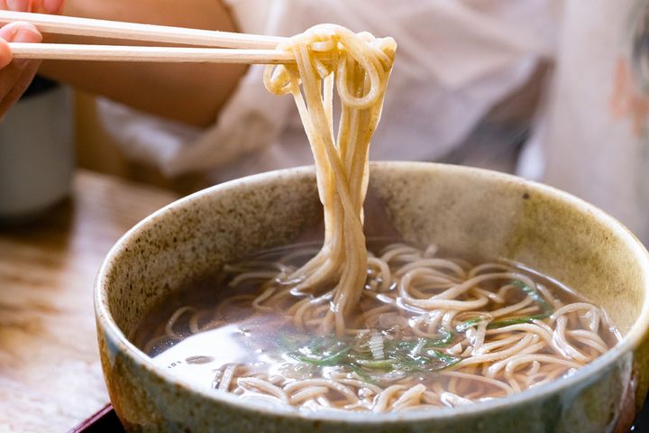 「年越しそば」は江戸時代から続く日本の年越し文化。