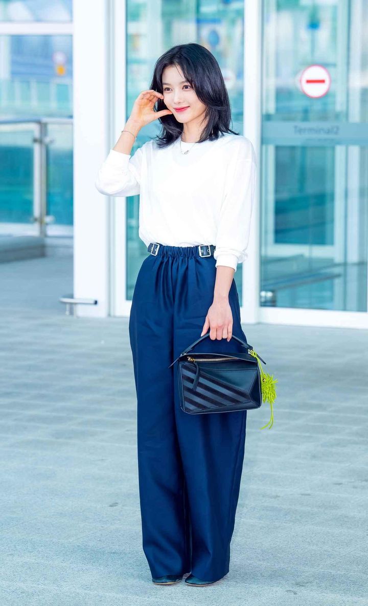 画像: 【サテンパンツ】ほどよい光沢感でラグジュアリーに