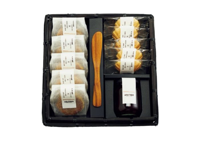 ANoTHER IMPERIAL HOTELの和洋折衷マドレーヌ