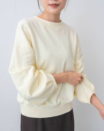 福岡発サステナブルブランド「rrrrrrrrr」みかんの果皮などで染めたスウェットを発売