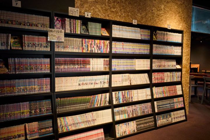 マンガもたっぷり。仕事だけじゃなくリラックスツールも満載