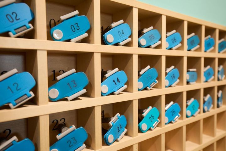 ロッカーキーが並ぶ