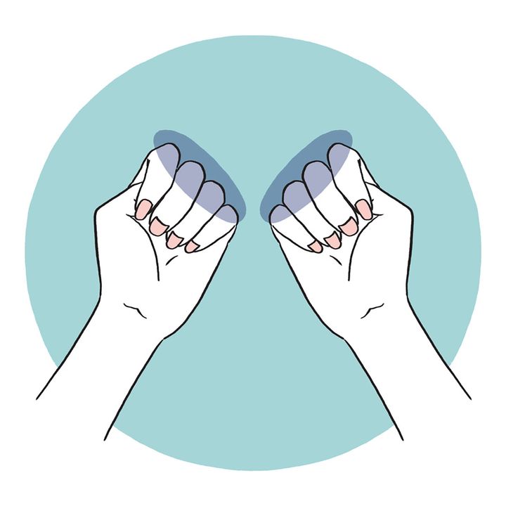 １.指をイラストのように折り曲げる