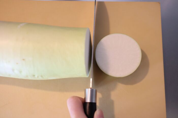 『しみしみ大根』を作る裏ワザ！噛むと出汁がジュワワ～ッ♡プロ級の美味しさに