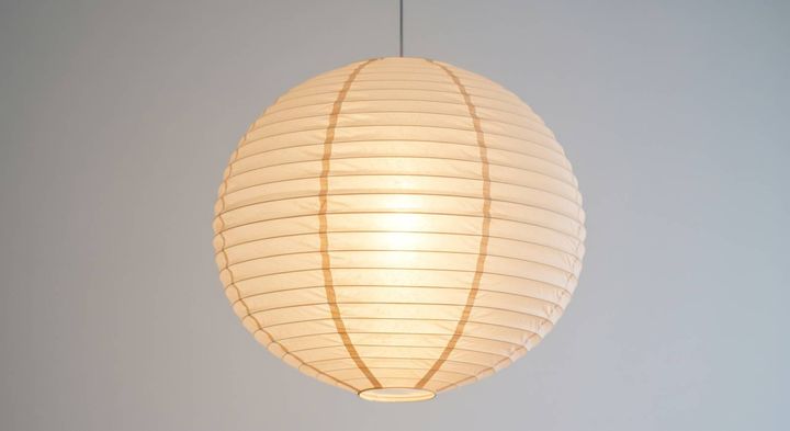 南西 厄除け 丸い照明