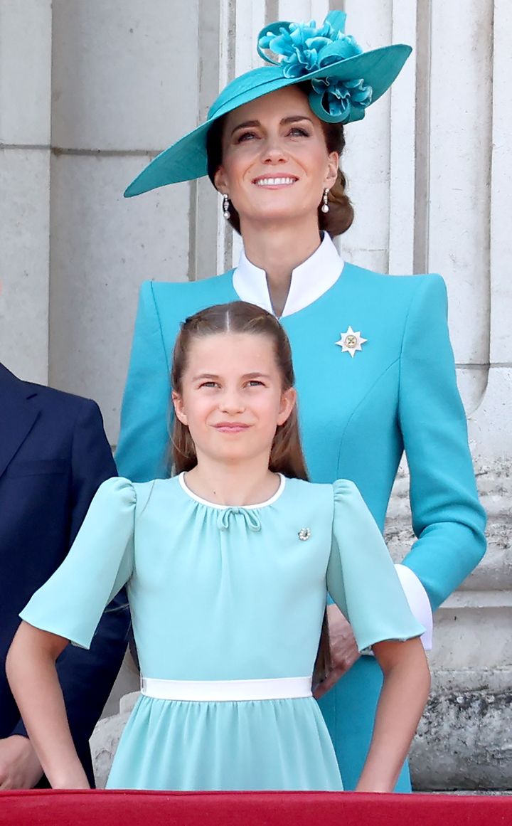 キャサリン皇太子妃 シャルロット王女 トゥルーピング・ザ・カラー