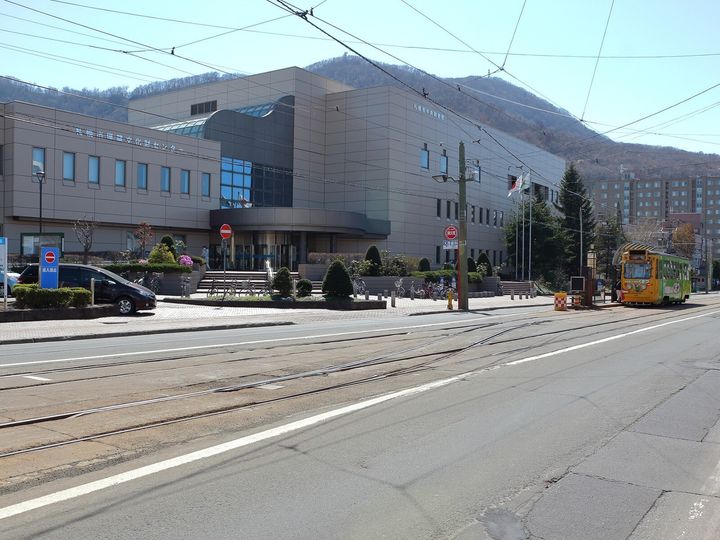 大東建託は、北海道に住む20歳以上の男女を対象に居住満足度調査を実施し、「いい部屋ネット 住み続けたい街（駅）ランキング2025＜北海道版＞」を発表。北海道民が選んだ「住み続けたい街（駅）」ランキングの2位は「中央図書館前A」、では1位は？