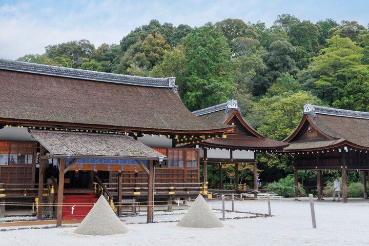 新年のご利益まいりは、馬とゆかりの深い京都のパワースポット「上賀茂神社」へ