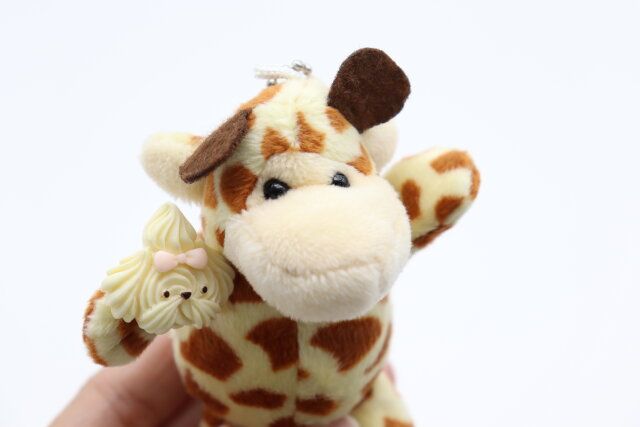 セリアの抱っこパーツはぬいぐるみにパーツを持たせられる