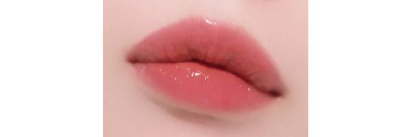 昨年デビューしたばかりなので、古参アピするなら今のうち！ すべてミニサイズで可愛く、リップはAI級にぷっくり。