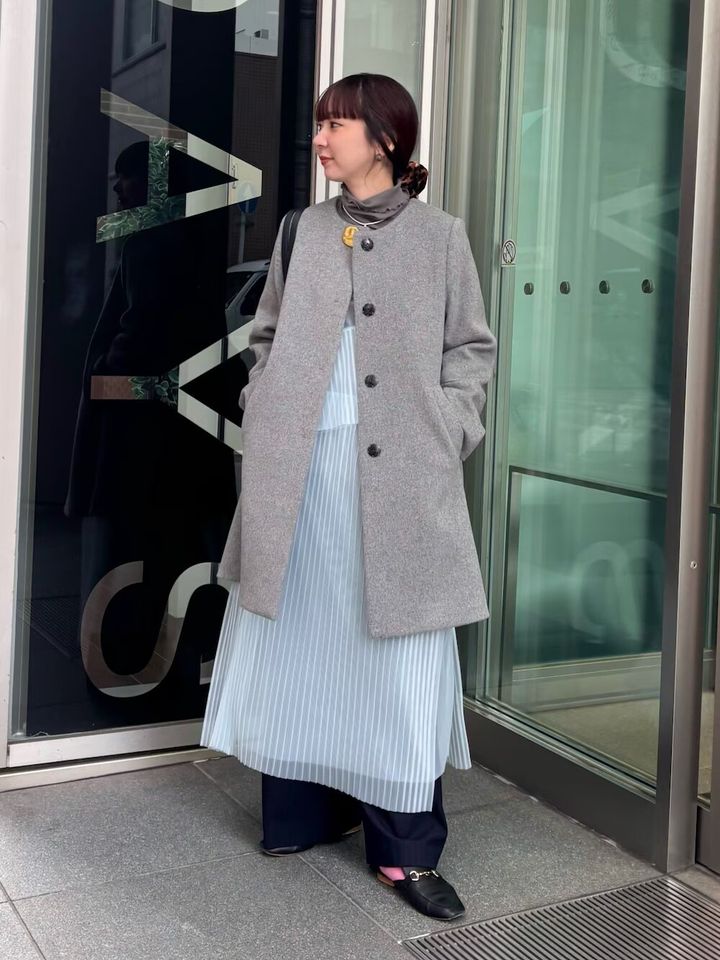 シアー素材のワンピースは冬コーデのアクセントにもぴったり 出典：WEAR