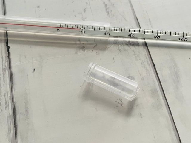 ダイソー 料理用温度計 ケース付き