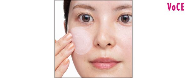 ピンク下地は多め。顔全体に大胆に！