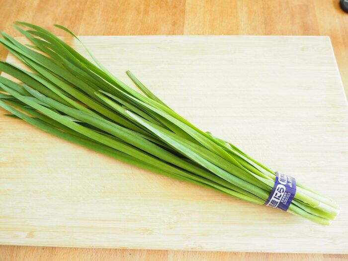 「ニラ」は“漬け”が大正解。卵黄を絡めたら…あぁ、意識飛びそう♡白米ドロボウ見つけました