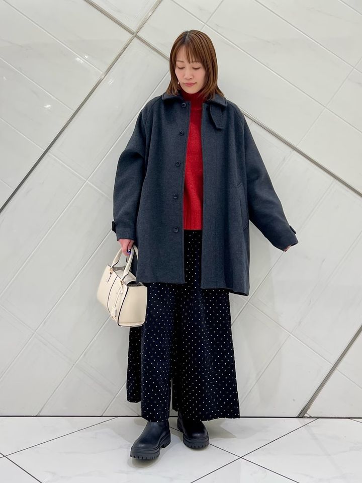 「ブラック＆レッド」はディズニーに似合う定番のカラーコーデです 出典：WEAR