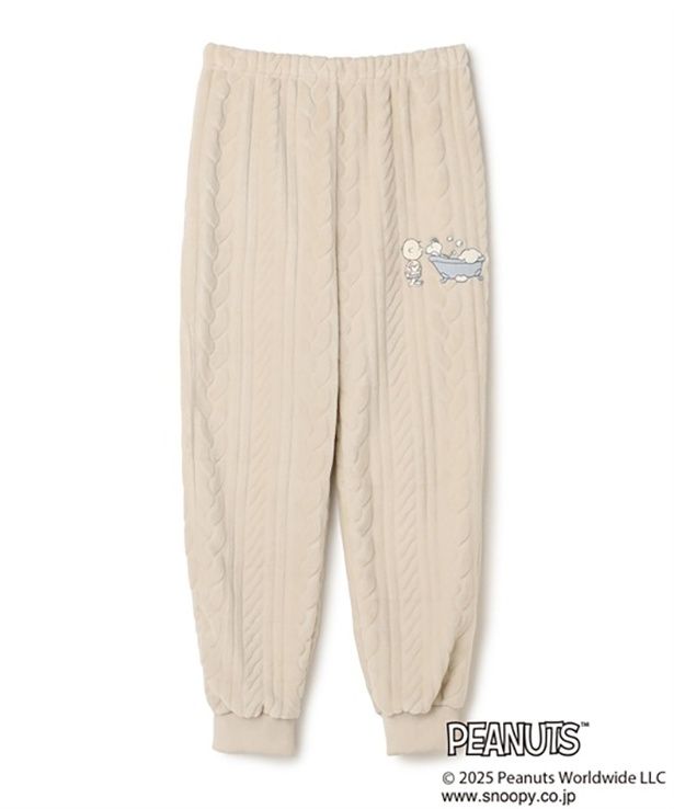 「【PEANUTS/ピーナッツ】SNOOPY/スヌーピーケーブル編みフリースロングパンツ/ルームウェア」(4389円)※アイボリー
